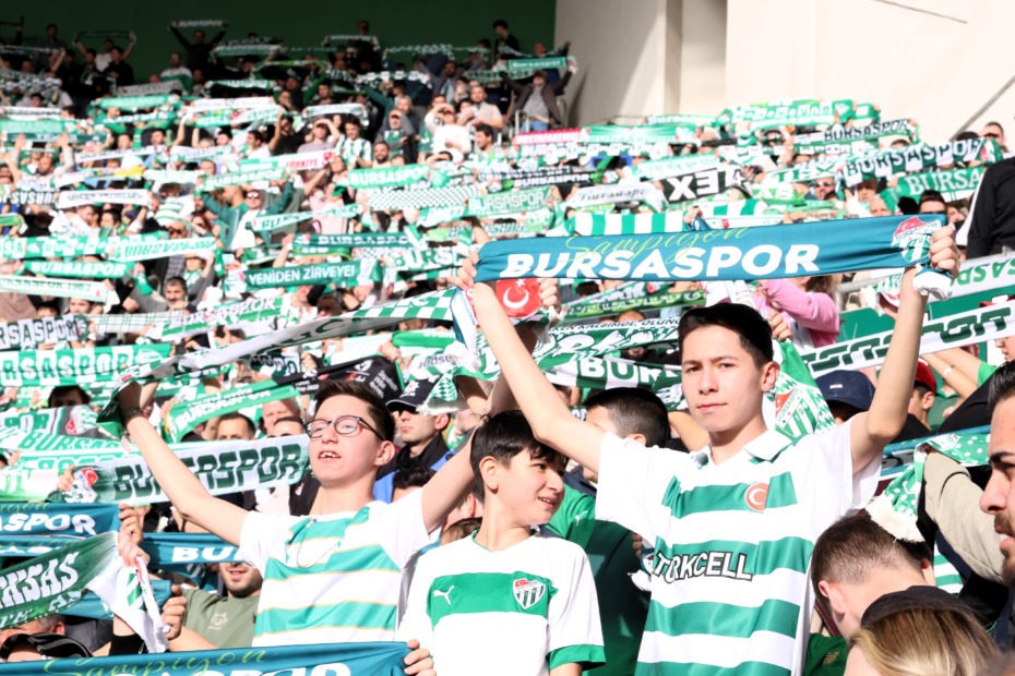 Geleceğin Taraftarları Tribünlerde Yerini Aldı