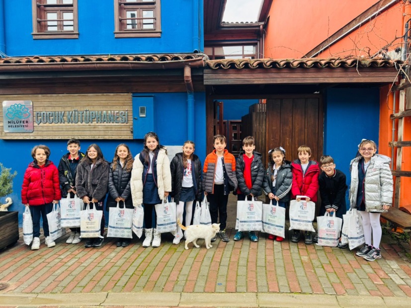 GÖKKUŞAĞI KOLEJİ’NDEN KİTAP BAĞIŞI