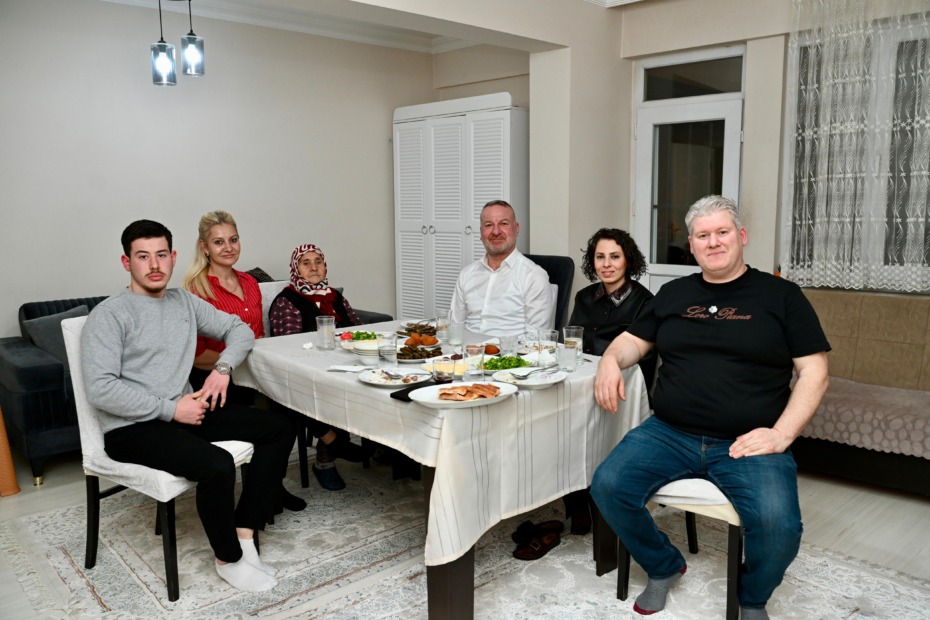 BAŞKAN KARABATI GÖNÜL SOFRASINDA BULUŞTU