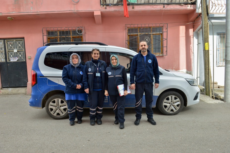 BURSA BÜYÜKŞEHİR EVDE BAKIM VE TEMİZLİK HİZMETİYLE GÖNÜLLERE DOKUNUYOR