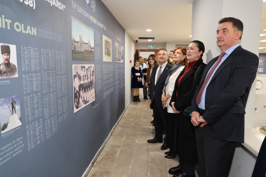 GENÇ CUMHURİYET’İN SAĞLIK ALANINDAKİ BAŞARILARI SERGİYLE ANLATILDI