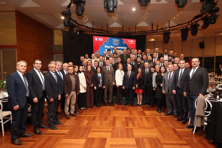 BÜYÜKŞEHİR MECLİSİ AİLESİ AYNI SOFRADA BULUŞTU