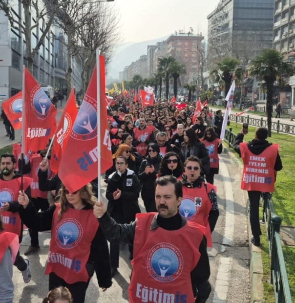 Eğitim İş Bursa; “Bursa’da Görevli 40 Bin Öğretmen Güvende mi?” (Videolu Haber)