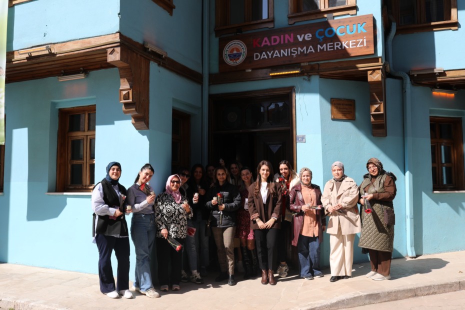 Başkan Deviren: “Yeryüzündeki Her Şey Kadının Eseridir”