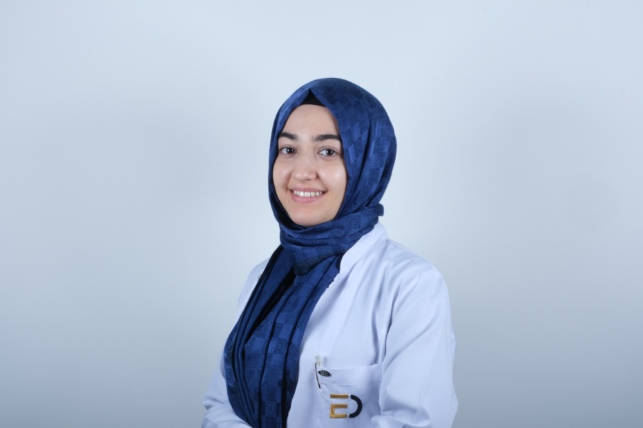 AŞIRI ŞEKER DİŞ SAĞLIĞINI TEHDİT EDEBİLİR