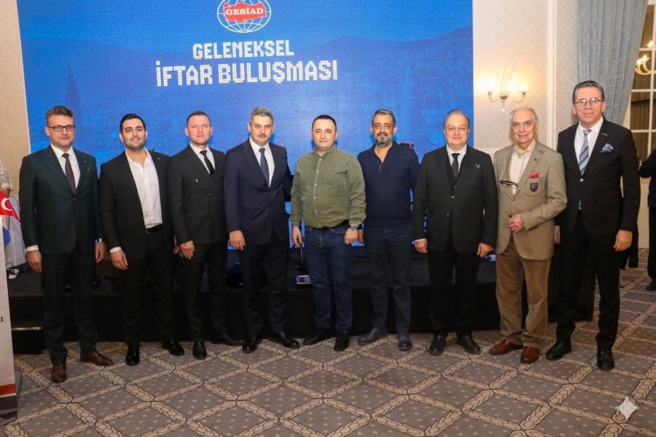 BURSA İŞ DÜNYASI GESİAD İFTARINDA BULUŞTU…