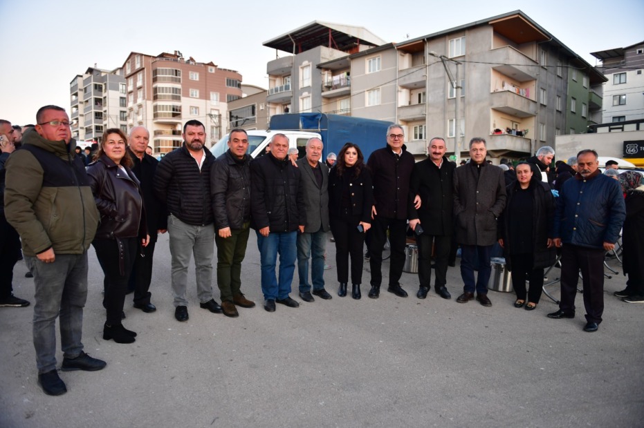 Ramazan Bereketi Geçit Mahallesi’nde Aynı Sofrada Paylaşıldı