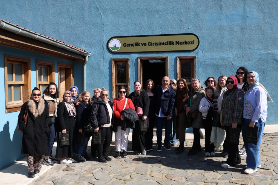 Parfüm Yapımı Atölyesi’nde Kokular Sanata Dönüştü