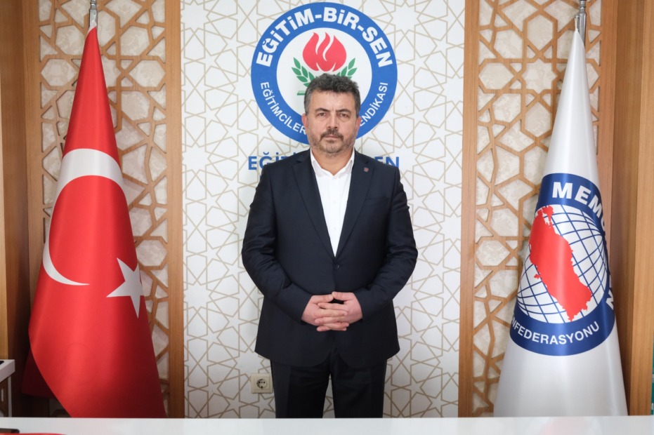 BAŞKAN ACAR, “ÖĞRETMENE UZANAN EL, ASLINDA GELECEĞİMİZE UZANIYOR”