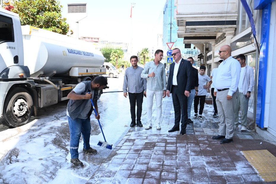 KARACABEY BELEDİYESİ’NDEN 2025’TE YOĞUN “TEMİZLİK” MESAİSİ