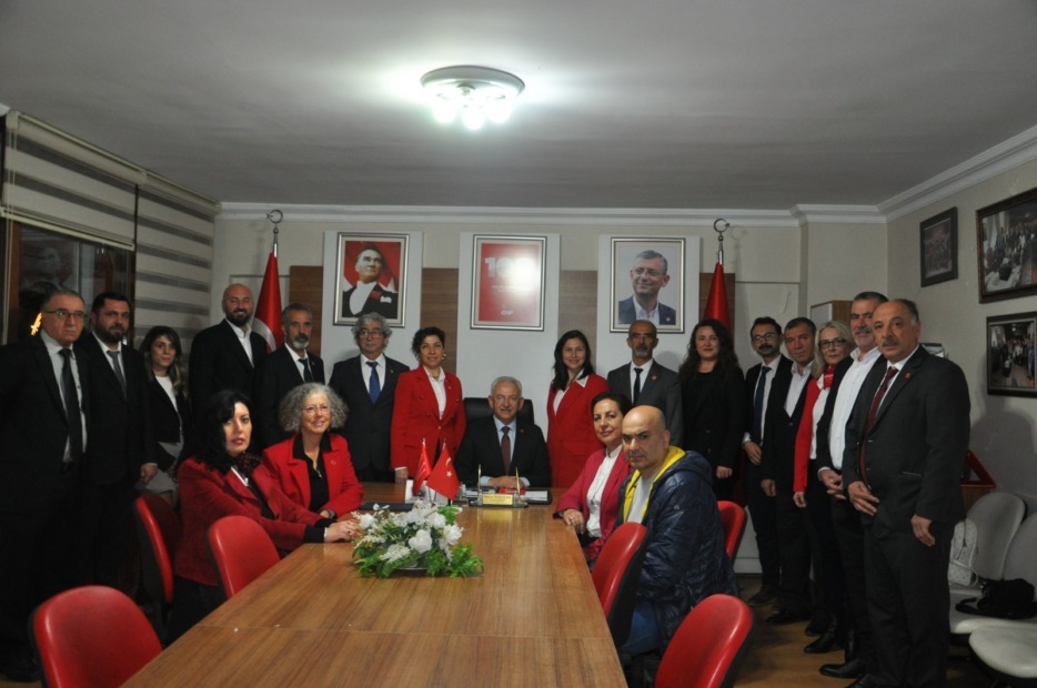 SERVET PEHLİVAN’DAN MUSTAFA DURAN’A; “BİZİMLE GÖREV YAPAMIYORSAN, MECLİS ÜYELİĞİNDEN DE İSTİFA ET”