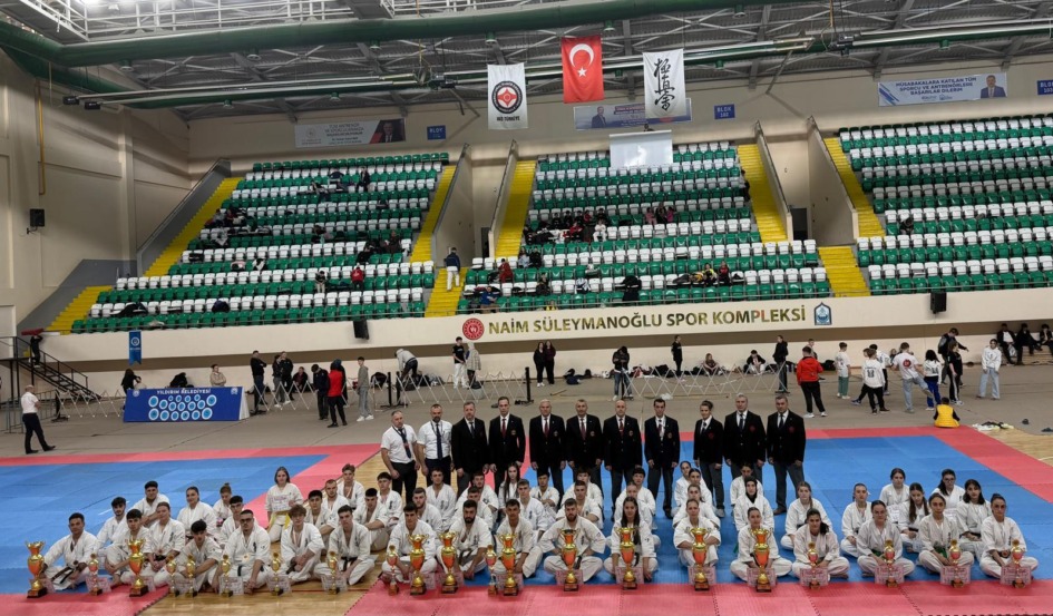 YILDIRIM BELEDİYESİ 12. IKO BALKAN KYOKUSHİN KARATE ŞAMPİYONASI’NA EV SAHİPLİĞİ YAPTI.