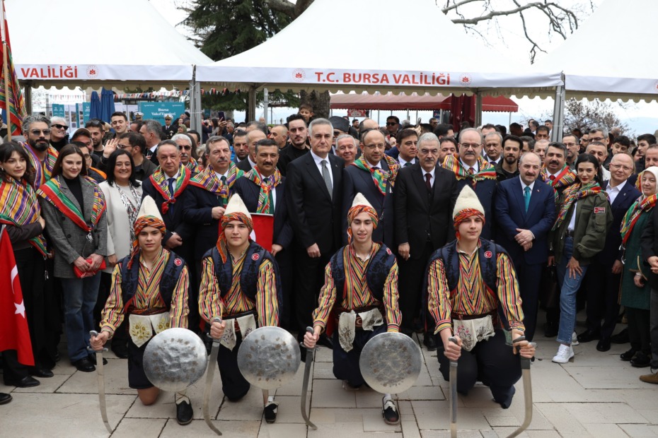 BURSA’DA FETHİN 700. YILINA YOĞUN İLGİ