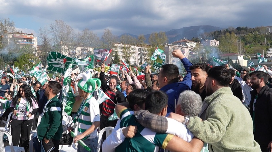 ŞAMPİYONLUK COŞKUSU BÜYÜKŞEHİR’LE YAŞANDI