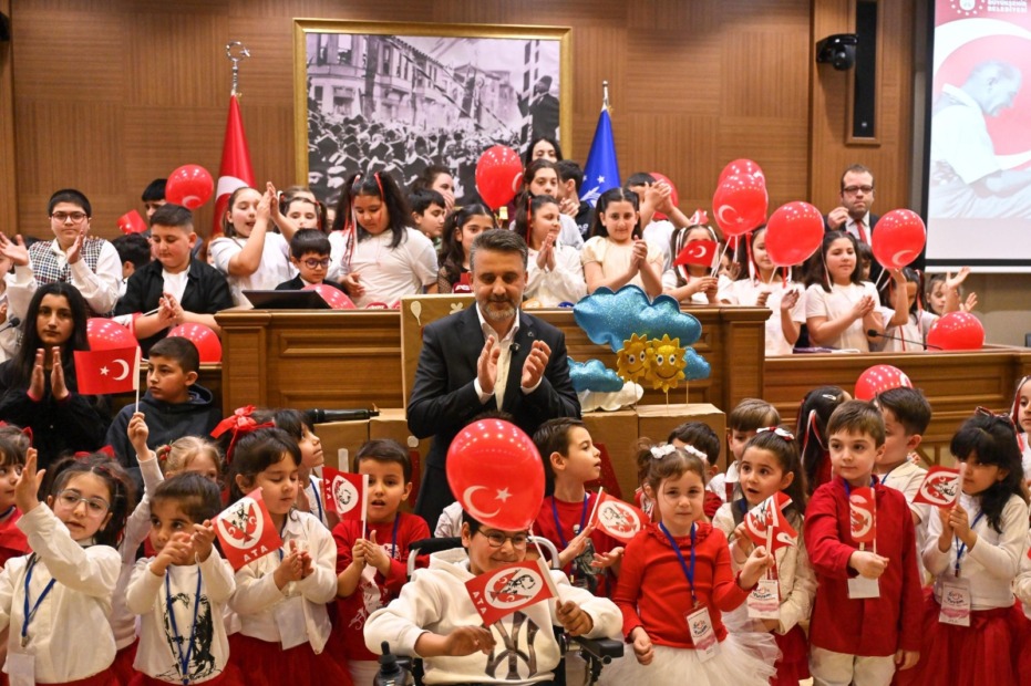 BURSA BÜYÜKŞEHİR MECLİSİ’NDE SÖZ  ÇOCUKLARIN OLDU