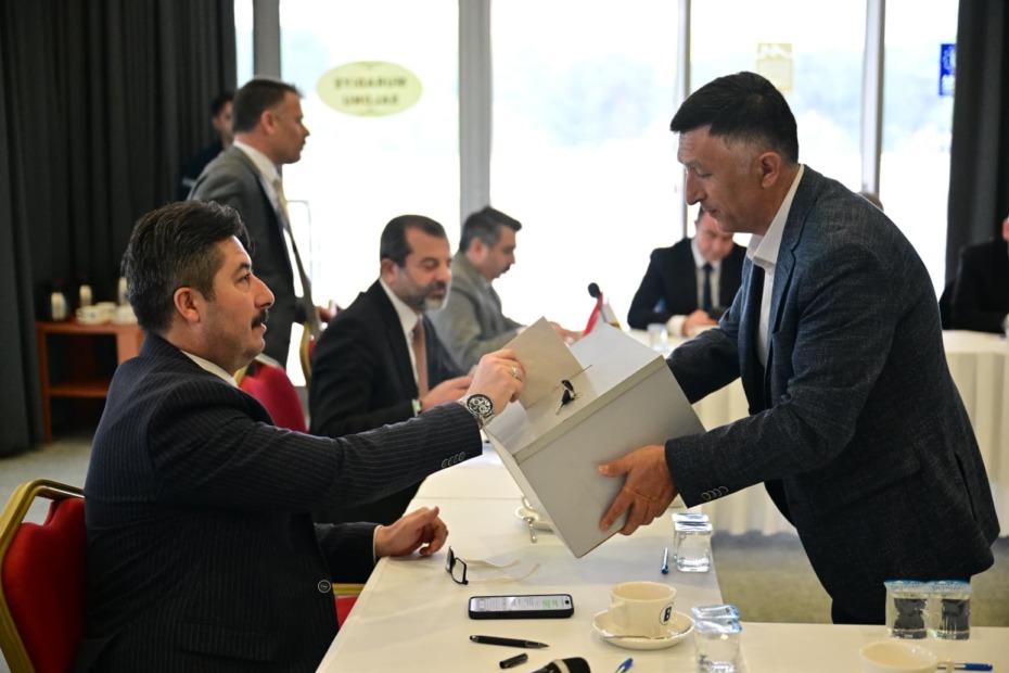 YENİŞEHİR BELEDİYE BAŞKANI ERCAN ÖZEL, HAGEL’İN ENCÜMEN ÜYELİĞİNE SEÇİLDİ