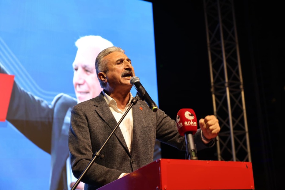 Nihat Yeşiltaş: “Sandıkta bükemediğiniz bileği, masa başında hazırladığınız kumpaslarla kıramayacaksınız!”