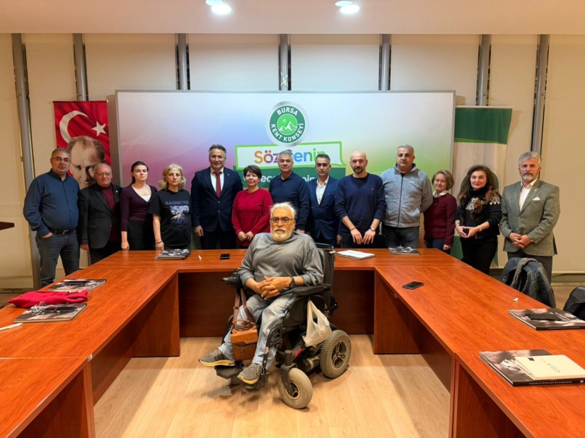 BURSA KENT KONSEYİNDEN BOZBEY’E DESTEK İSTİFASI