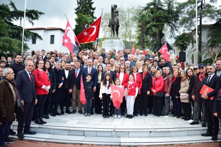 CHP Bursa’dan 23 Nisan’a Özel Ktlama