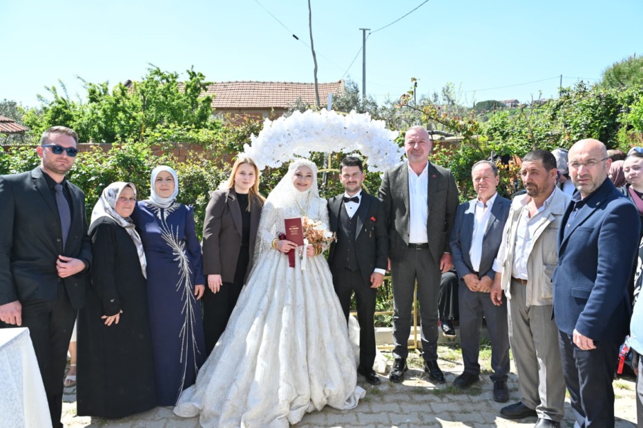 BAŞKAN KARABATI’DAN VATANDAŞLA GÜÇLÜ İLETİŞİM