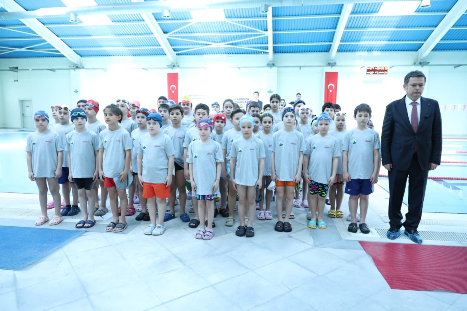 Osmangazi’de Kulaçlar Çocuk Bayramı İçin Atıldı