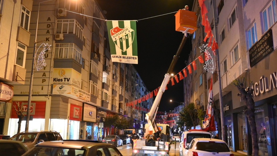 Gemlik’in Dört Bir Yanı Yeşil Beyaz (Videolu Haber)