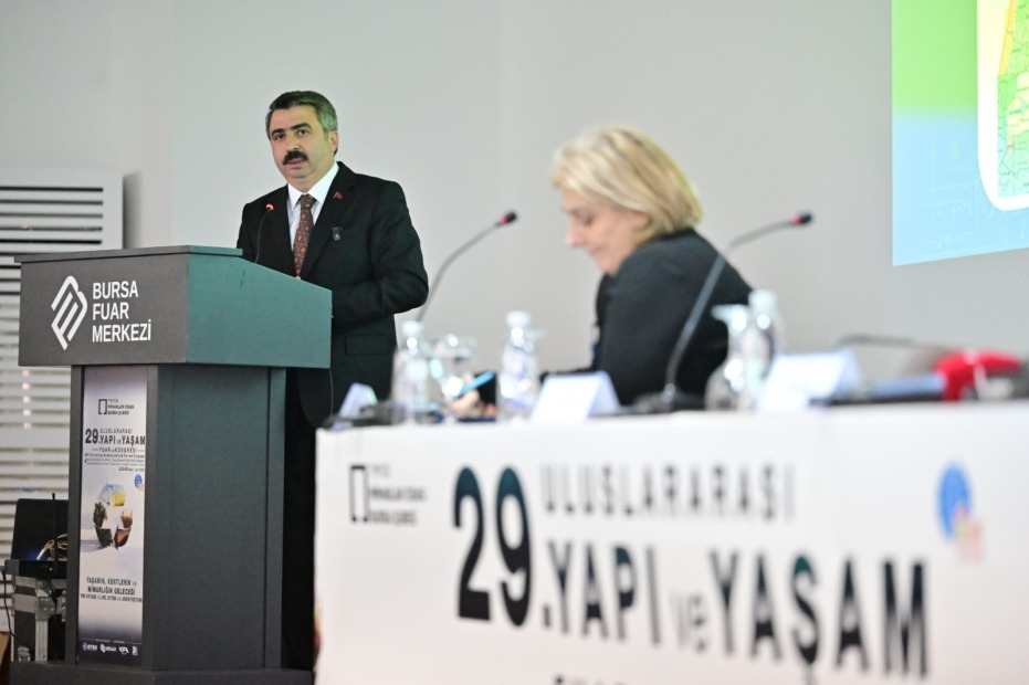 YILDIRIM GELECEĞİ İNŞA EDİYOR