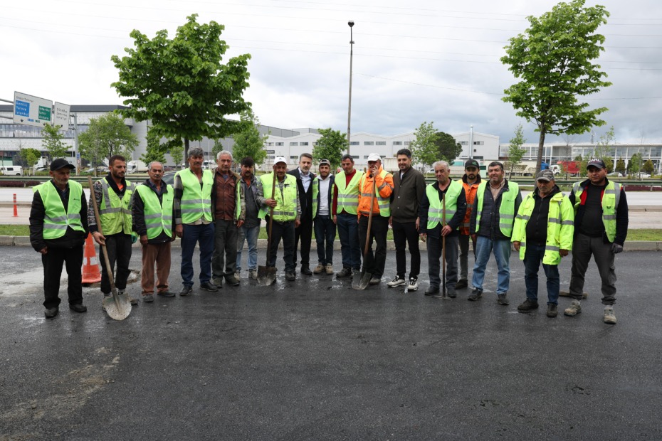 BAŞKAN VEKİLİ ŞAHİN BİBA’DAN 1 MAYIS’TA GÖREV BAŞINDAKİ EMEKÇİLERE ZİYARET
