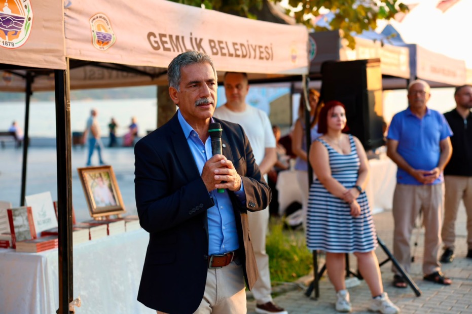 Gemlikli Yazarlar Okurlarıyla Buluştu