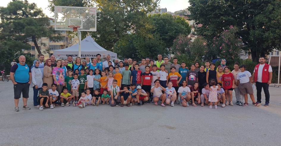 2. Geleneksel Sokak Oyunları Şenliği Coşkuyla Başladı
