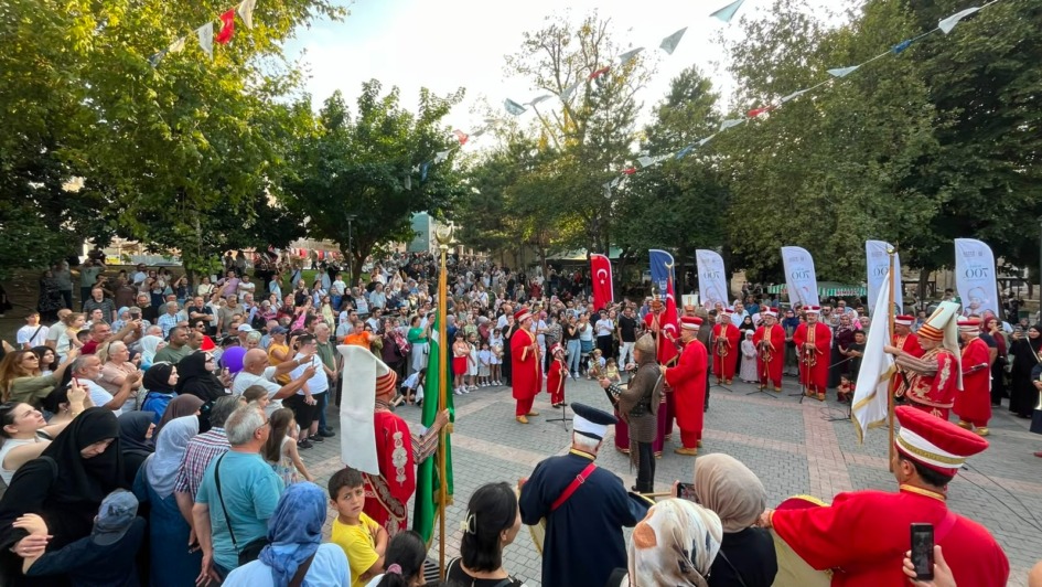BURSA’DA 700 YILLIK FETİH RUHU MARŞLARLA YAŞATILIYOR