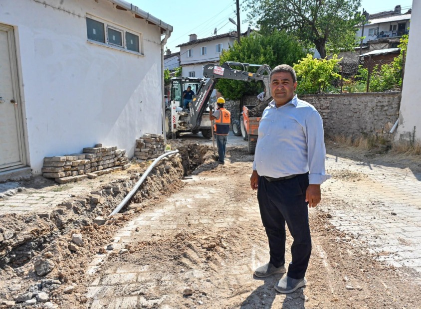 BURSA’DA KIRSAL MAHALLELERİN ALTYAPISI GÜÇLENİYOR