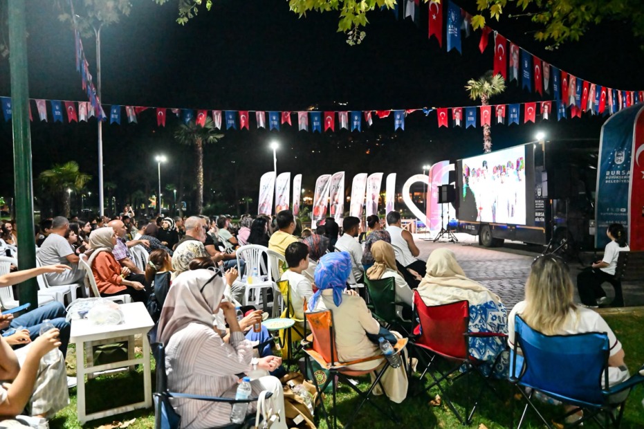BÜYÜKŞEHİR’DEN KÜLTÜRPARK’TA YEŞİLÇAM ESİNTİSİ