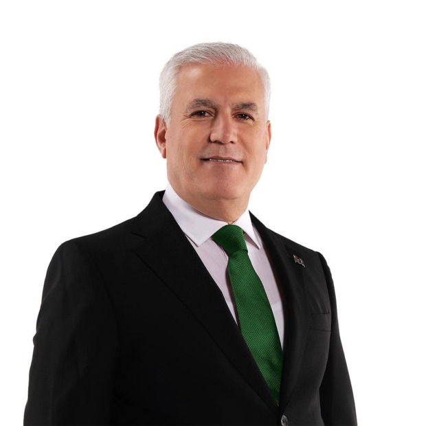 Mustafa Bozbey, CHP’den istifa ettiğini açıkladı