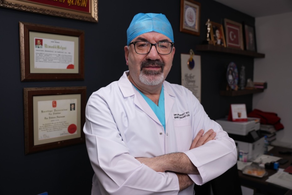 GENEL CERRAHİ UZMANI OP. DR. SERVET YETGİN’DEN UYARI: “AİLEDE KANSER ÖYKÜSÜ VARSA, ŞİKAYET OLMASINI BEKLEMEYİN”