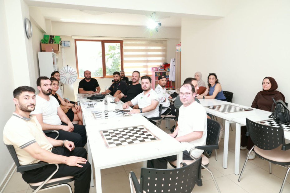 Osmangazililer İngilizceyi Konuşarak Öğreniyor