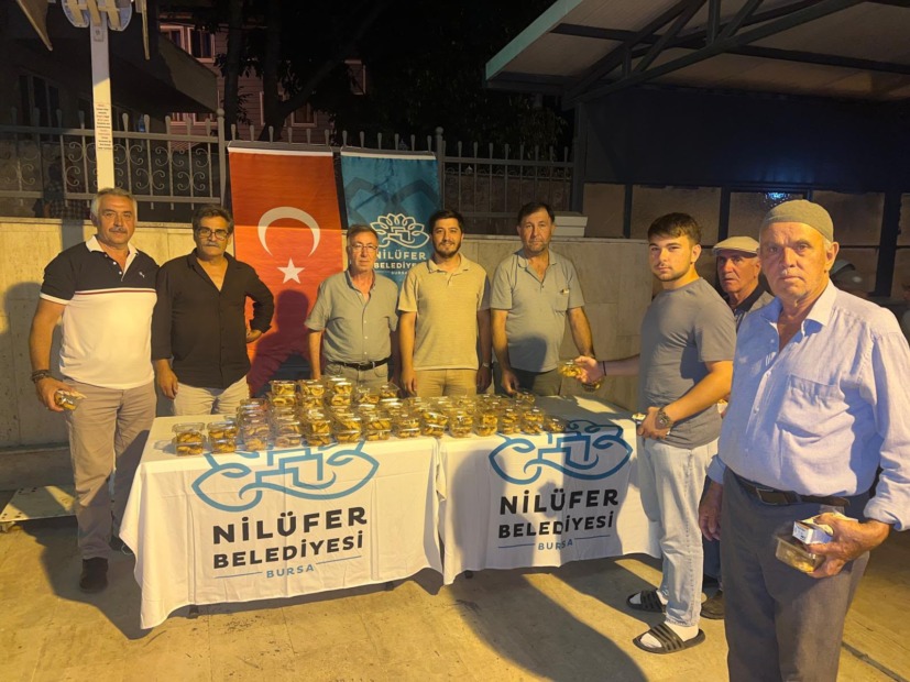 Nilüfer Belediyesi’den kandil simidi ikramı