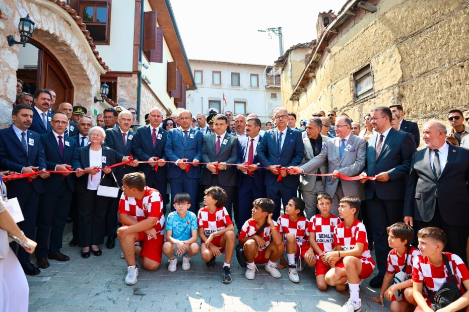 3’ncü Cumhurbaşkanı Celal Bayar, vefatının 40’ıncı yıl dönümünde Dualarla Anıldı