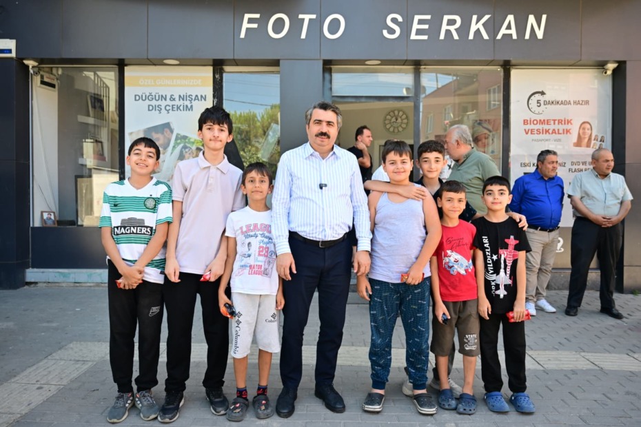 YILDIRIM BELEDİYE BAŞKANI OKTAY YILMAZ, ÇİÇEK CADDESİ ESNAFIYLA BULUŞTU